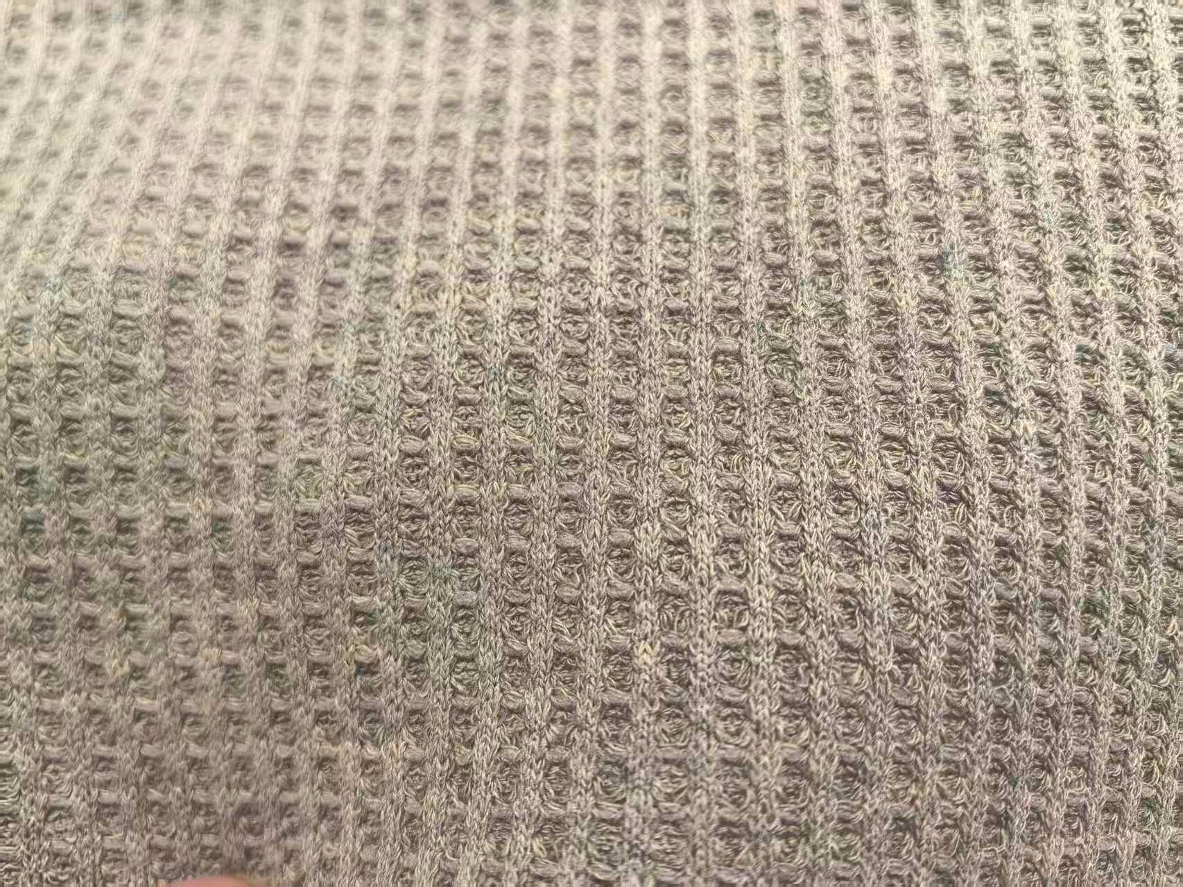 纵序肌纹｜Linear Textured Knit 面料细节
